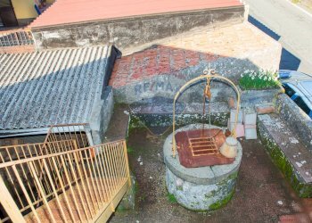 Edificio all\'aperto - Casa indipendente via  Sarro  Civita
 
78, Zafferana Etnea - foto 16