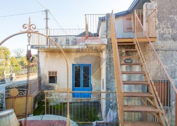 Casa all\'aperto - Casa indipendente via  Sarro  Civita
 
78, Zafferana Etnea - foto 21