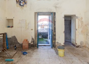 Stanza vuota - Casa indipendente via  Sarro  Civita
 
78, Zafferana Etnea - foto 38