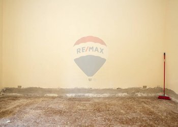 Stanza vuota - Casa indipendente via  Sarro  Civita
 
78, Zafferana Etnea - foto 39