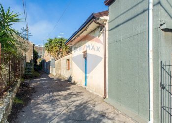 Casa all\'aperto - Casa indipendente via  Sarro  Civita
 
78, Zafferana Etnea - foto 43