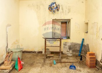 Stanza vuota - Casa indipendente via  Sarro  Civita
 
78, Zafferana Etnea - foto 46