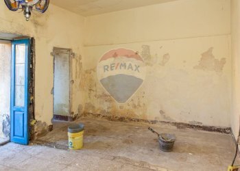 Stanza vuota - Casa indipendente via  Sarro  Civita
 
78, Zafferana Etnea - foto 47