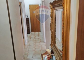 Hall / corridoio - Semi-detached house via ortensia
 
60, Grammichele - photo 10