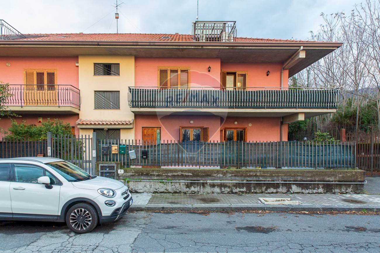 Edificio all\'aperto - Attico Via Scacchiere
 
6, Zafferana Etnea - foto 3