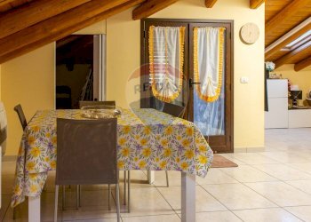 Sala da pranzo - Attico Via Scacchiere
 
6, Zafferana Etnea - foto 7