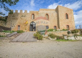 Casa all\'aperto - Castle piazza castello
 
1, Piazza Armerina - photo 1