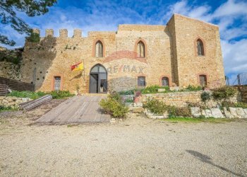 Casa all\'aperto - Castle piazza castello
 
1, Piazza Armerina - photo 2