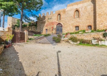 Casa all\'aperto - Castle piazza castello
 
1, Piazza Armerina - photo 5
