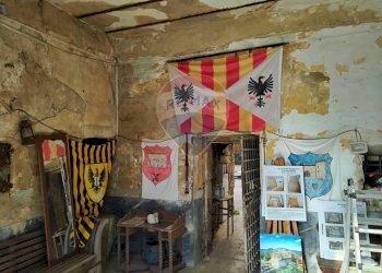 Non correlato - Castle piazza castello
 
1, Piazza Armerina - photo 7