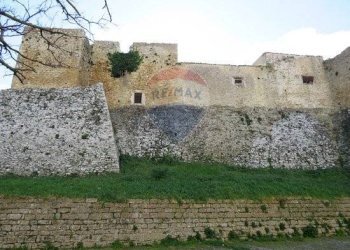 Giardino - Castle piazza castello
 
1, Piazza Armerina - photo 32