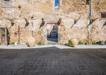 Casa all\'aperto - Castle piazza castello
 
1, Piazza Armerina - photo 60