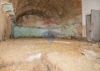 Stanza vuota - Castle piazza castello
 
1, Piazza Armerina - photo 63