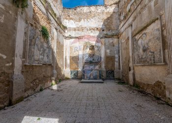 Non correlato - Castle piazza castello
 
1, Piazza Armerina - photo 70