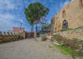 Casa all\'aperto - Castle piazza castello
 
1, Piazza Armerina - photo 85