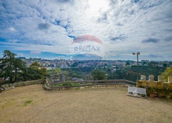 Vista delle montagne - Castle piazza castello
 
1, Piazza Armerina - photo 89