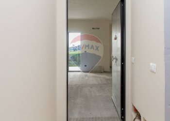 Hall / corridoio - Quadrilocale Catania - foto 10