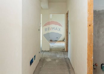 Hall / corridoio - Quadrilocale Catania - foto 24