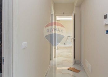 Hall / corridoio - Quadrilocale Catania - foto 33