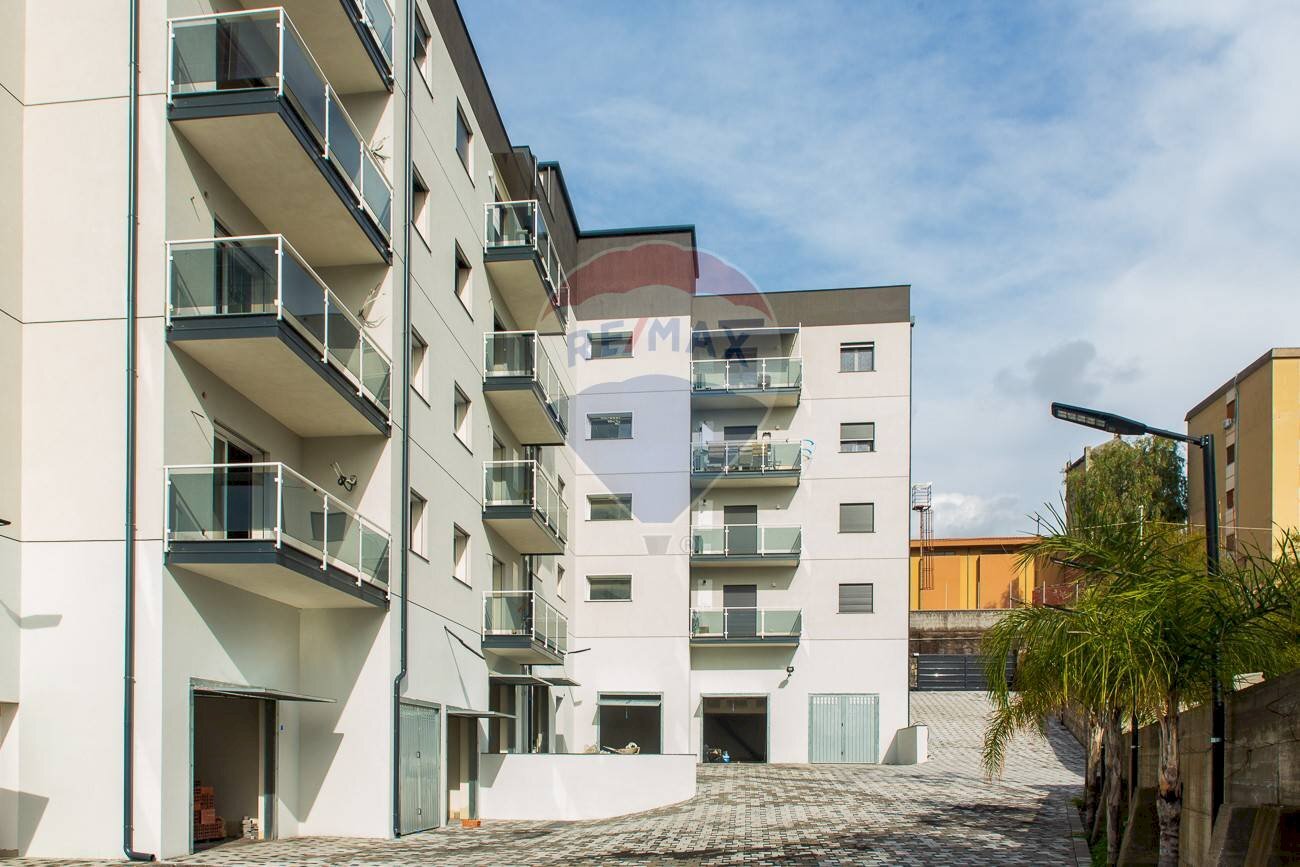 Edificio all\'aperto - Quadrilocale Catania - foto 2