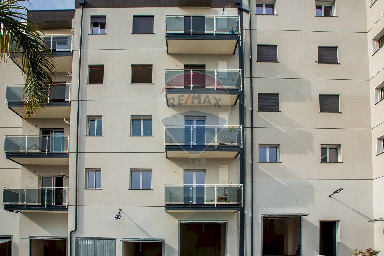 Edificio all\'aperto - Quadrilocale Catania - foto 1