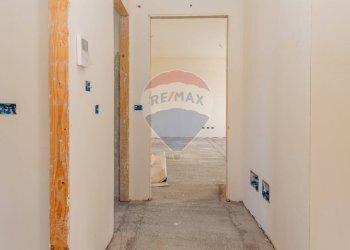 Hall / corridoio - Quadrilocale Catania - foto 25