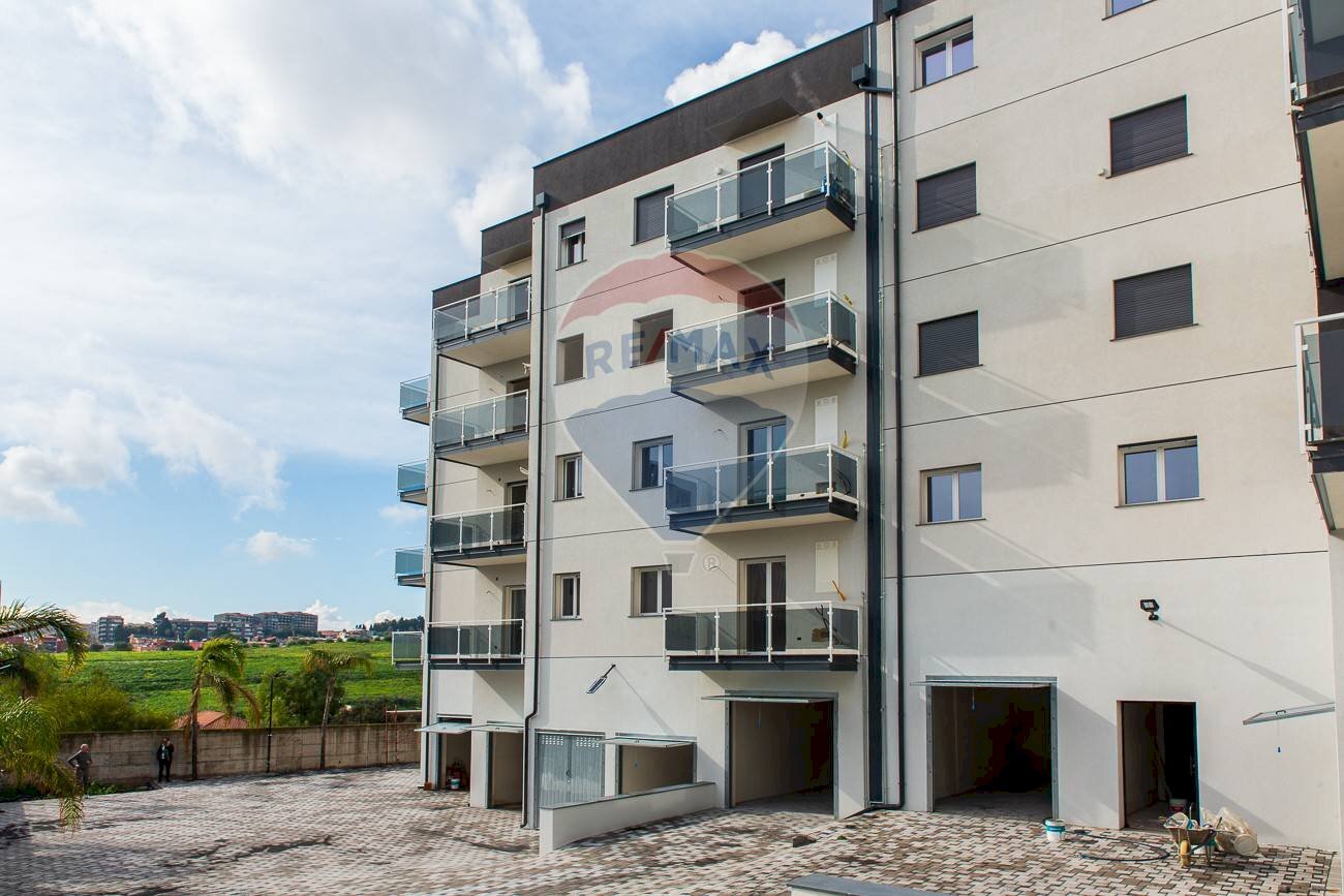 Edificio all\'aperto - Quadrilocale Catania - foto 2