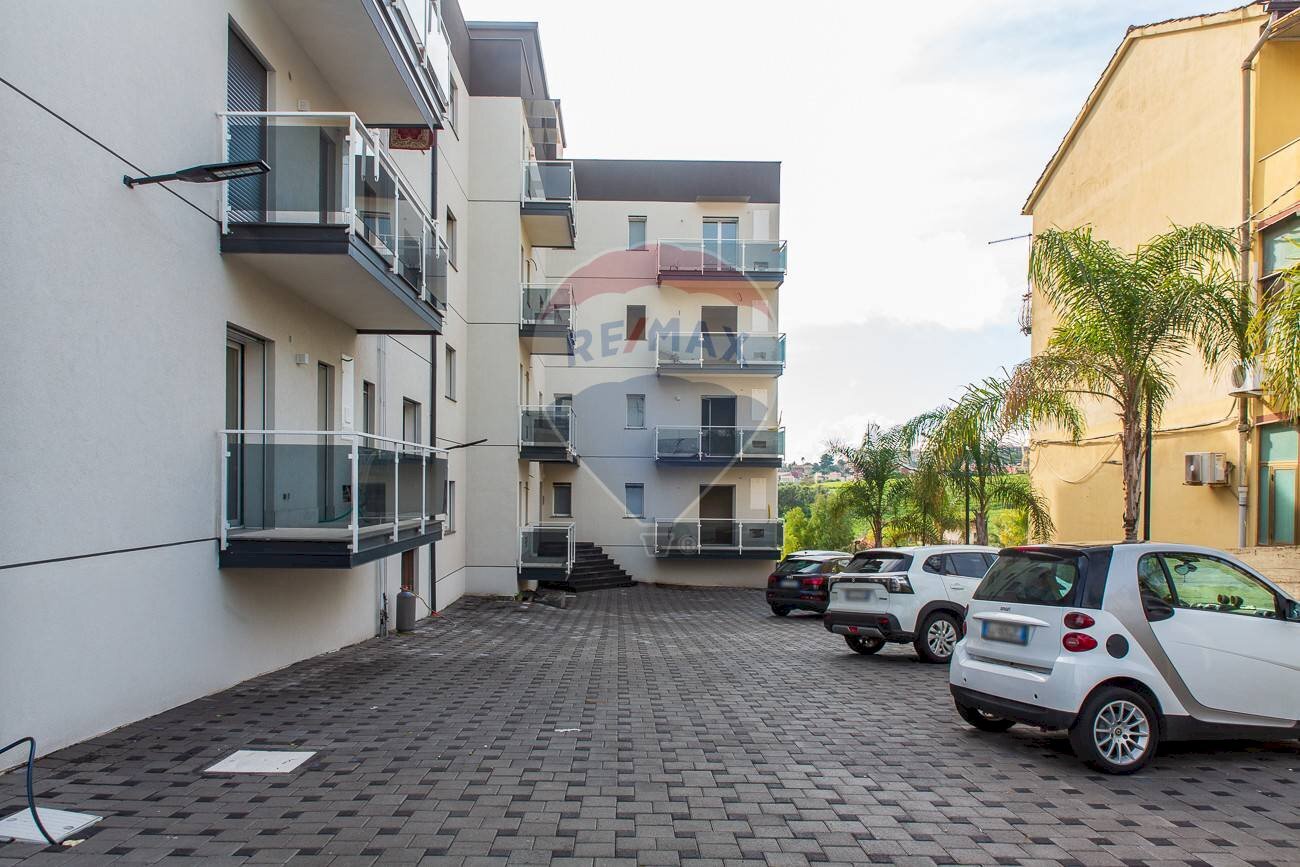 Edificio all\'aperto - Quadrilocale Catania - foto 3