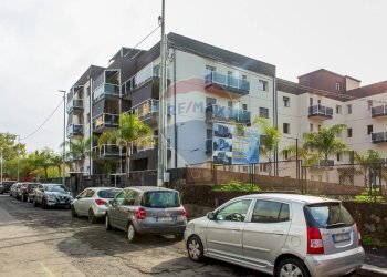 Edificio all\'aperto - Quadrilocale Catania - foto 5