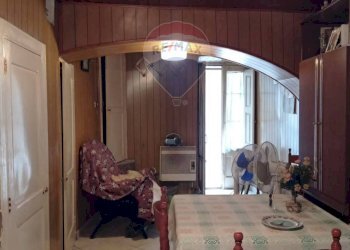 Sala da pranzo - Casa indipendente Via Pindaro
 
30, Bronte - foto 3