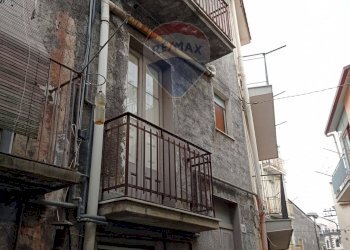 Edificio all\'aperto - Casa indipendente Via Pindaro
 
30, Bronte - foto 11