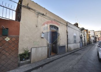 Edificio all\'aperto - Casa indipendente Via Anastasio
 
20, Catania - foto 1