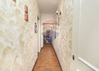 Hall / corridoio - Casa indipendente Via Anastasio
 
20, Catania - foto 16