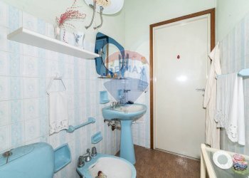 Bagno - Casa semi indipendente VIA RAGUSA
 
17/19, Caltagirone - foto 26