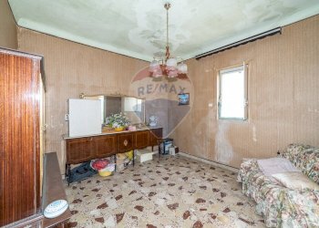 Soggiorno - Casa semi indipendente VIA RAGUSA
 
17/19, Caltagirone - foto 27