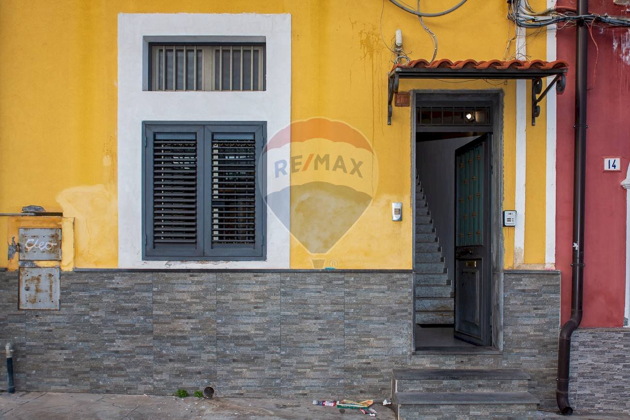 Edificio all\'aperto - Quadrilocale Via Cosentino Sava
 
16, Catania - foto 1