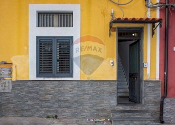 Edificio all\'aperto - Quadrilocale Via Cosentino Sava
 
16, Catania - foto 1