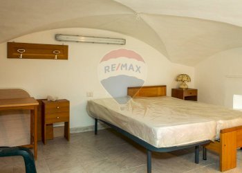 Camera / camera da letto - Quadrilocale Via Cosentino Sava
 
16, Catania - foto 22