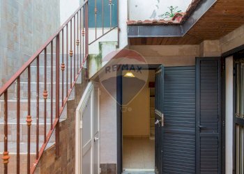 Scale - Quadrilocale Via Cosentino Sava
 
16, Catania - foto 26