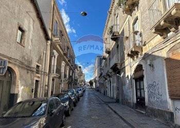 Edificio all\'aperto - Box Via Sant'Agostino
 
13, Catania - foto 15