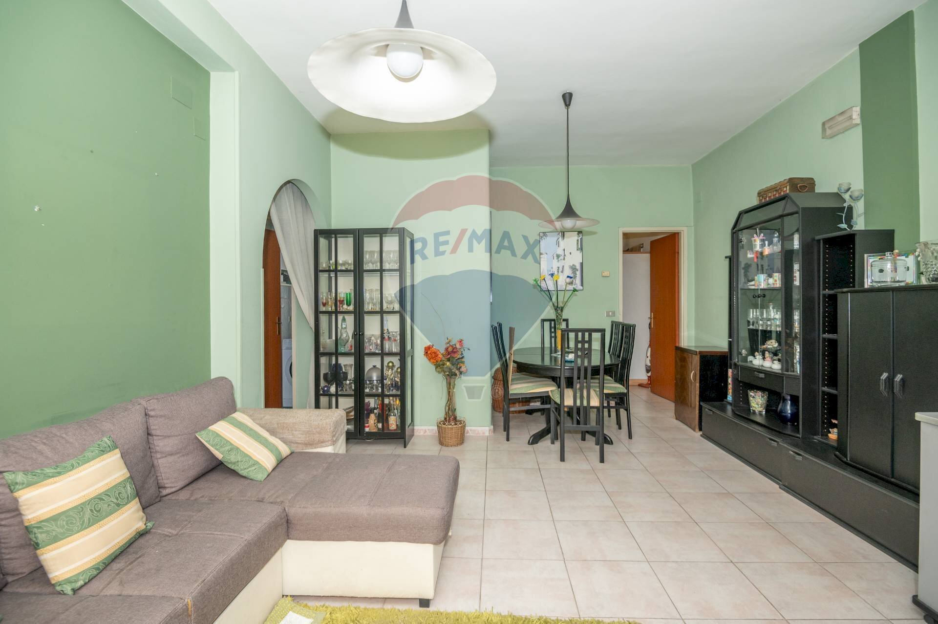 Sala da pranzo - Trilocale viale autonomia
 
81, Caltagirone - foto 1