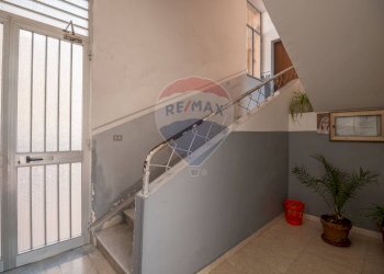 Scale - Trilocale viale autonomia
 
81, Caltagirone - foto 23