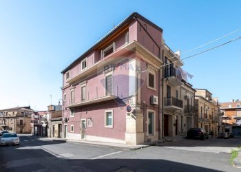 Edificio all\'aperto - Locale Commerciale via crispi
 
18, Grammichele - foto 3