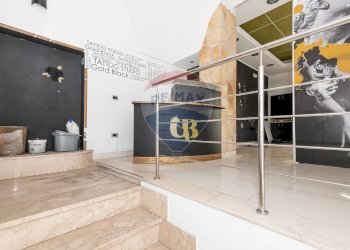 Ricezione / Lobby - Locale Commerciale via crispi
 
18, Grammichele - foto 10