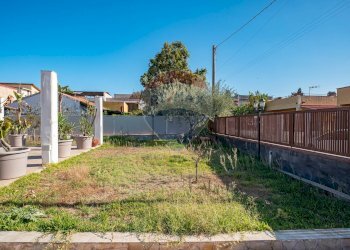 Giardino - Casa indipendente C.da Agnone Marina
 
snc, Augusta - foto 13