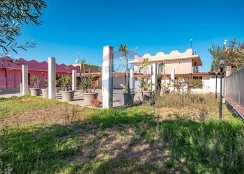 Casa all\'aperto - Casa indipendente C.da Agnone Marina
 
snc, Augusta - foto 20