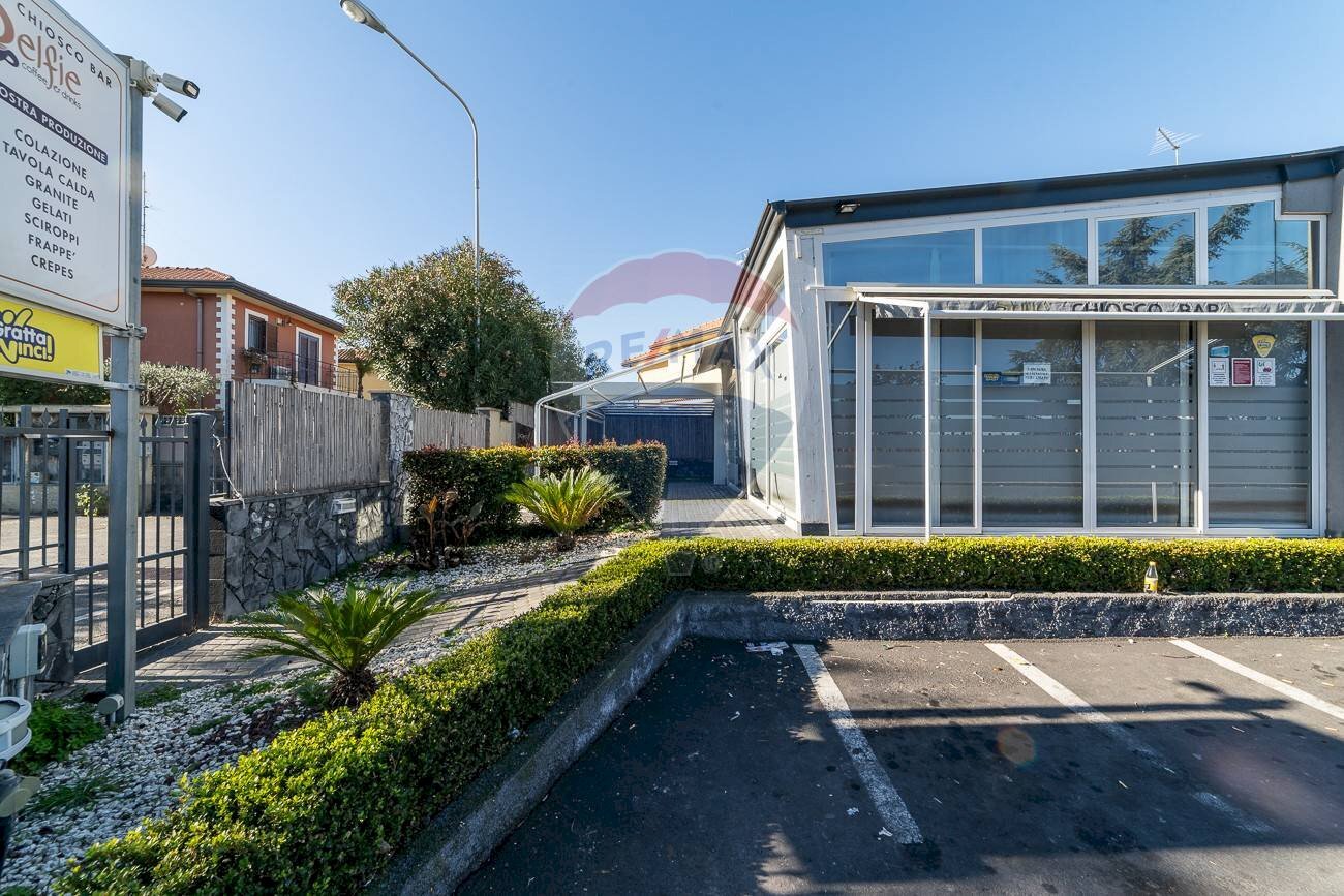 Casa all\'aperto - Attività Commerciale VIA FISICHELLI
 
9, San Giovanni la Punta - foto 3
