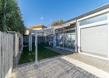 Terrazza - Attività Commerciale VIA FISICHELLI
 
9, San Giovanni la Punta - foto 6