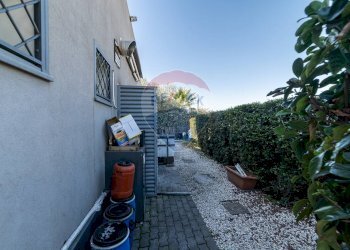 Terrazza - Attività Commerciale VIA FISICHELLI
 
9, San Giovanni la Punta - foto 13