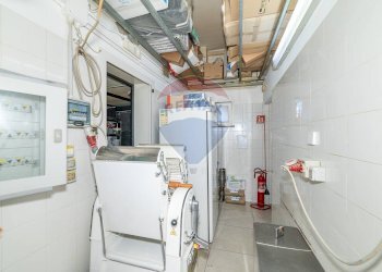 Cucina - Attività Commerciale VIA FISICHELLI
 
9, San Giovanni la Punta - foto 31